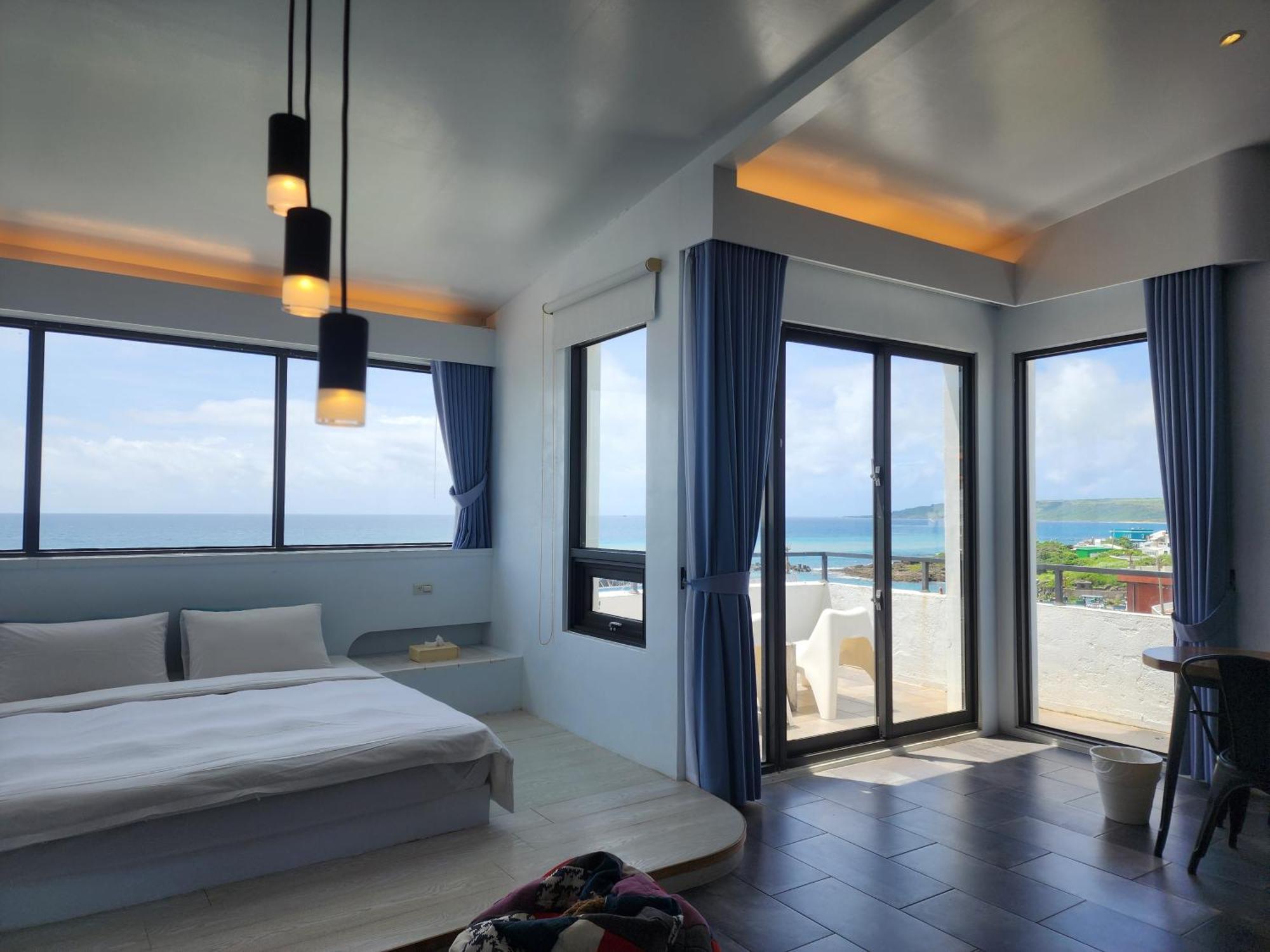 Sea Shore Hotel Manzhou Bagian luar foto